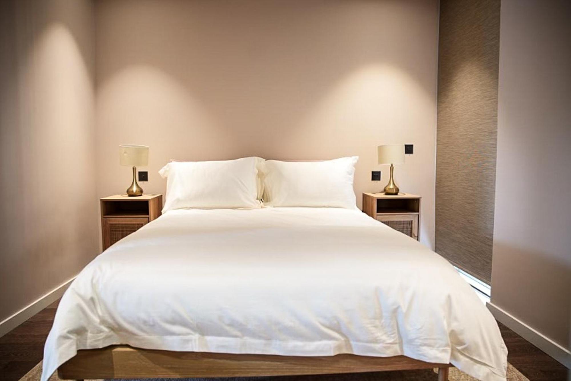 Chic Luxury Living In Battersea Power Station Apartment London Bagian luar foto