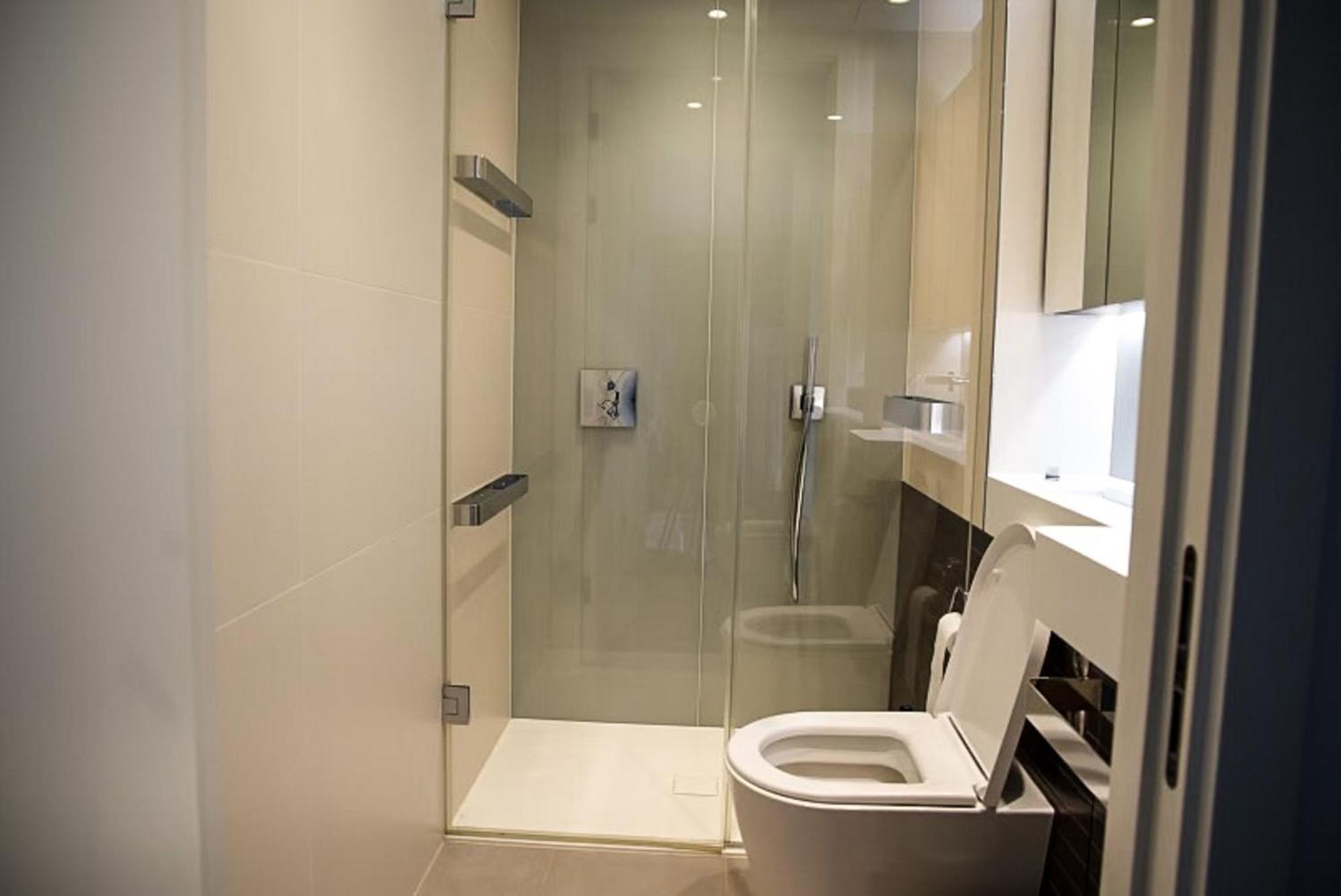 Chic Luxury Living In Battersea Power Station Apartment London Bagian luar foto